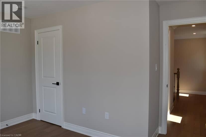8 DUNLOP Road — photo 29 of 40