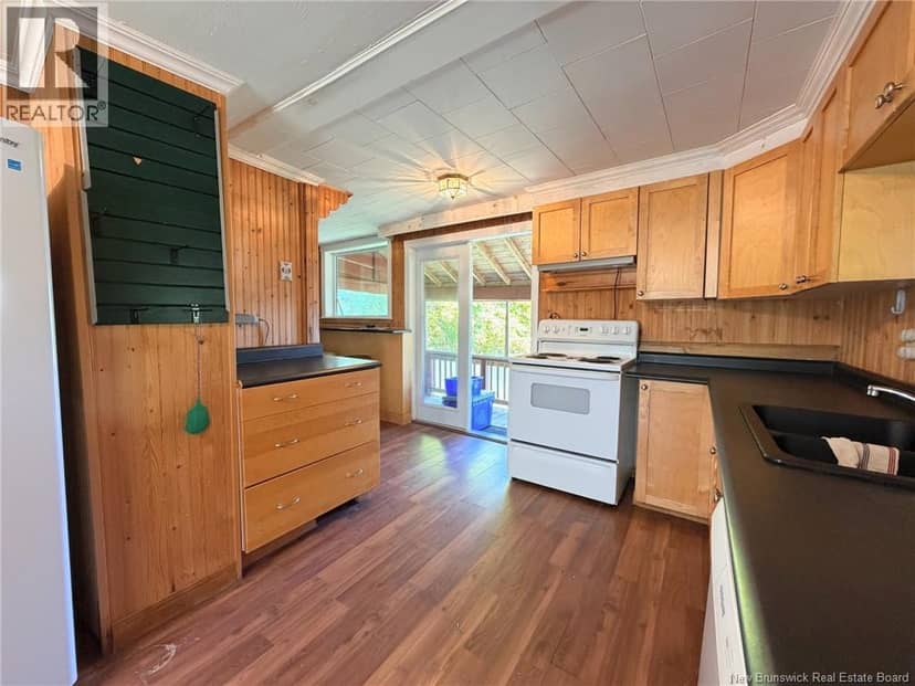 5231 Route 102 — photo 12 of 40