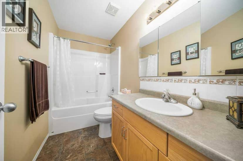 846 Spruce Way SE — photo 17 of 40