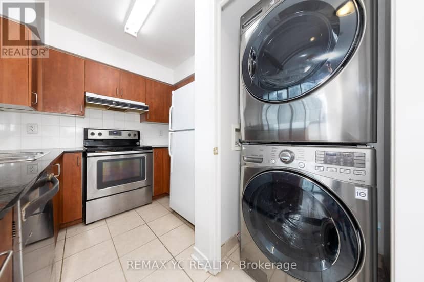 2410 - 5500 Yonge Street, Toronto, photo 5