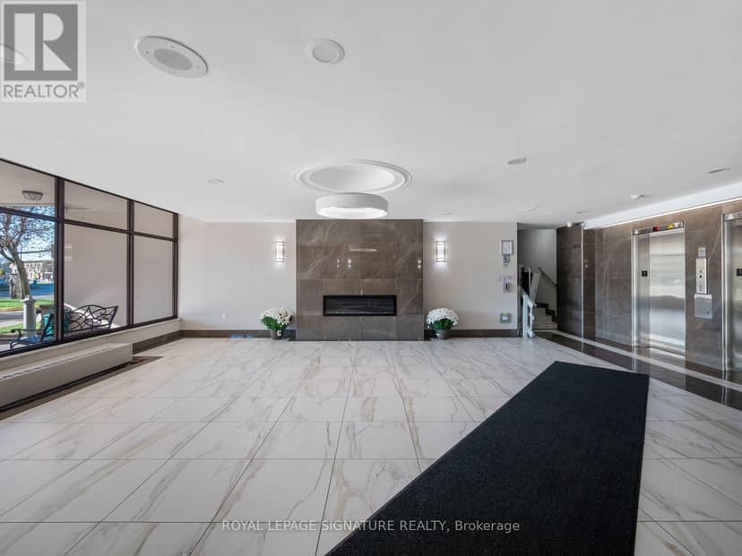 404 - 130 Neptune Drive — photo 20 of 25