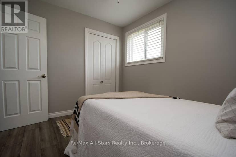 530 Centreline Road — photo 21 of 40