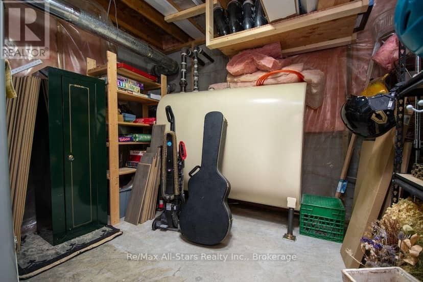 530 Centreline Road — photo 31 of 40