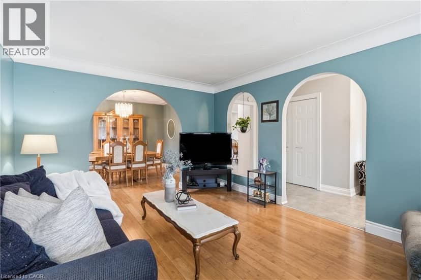 377 CARSON Drive — photo 7 of 40
