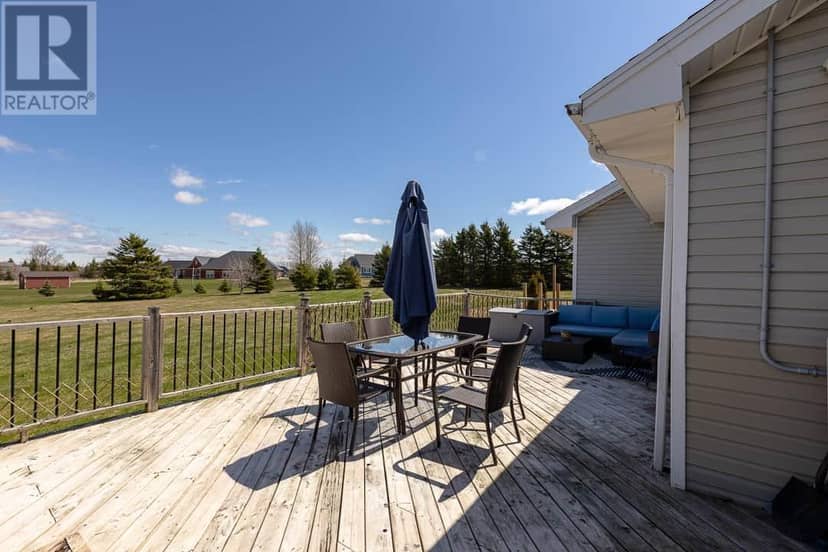 218 Richard Douglas Drive, Mermaid, photo 6