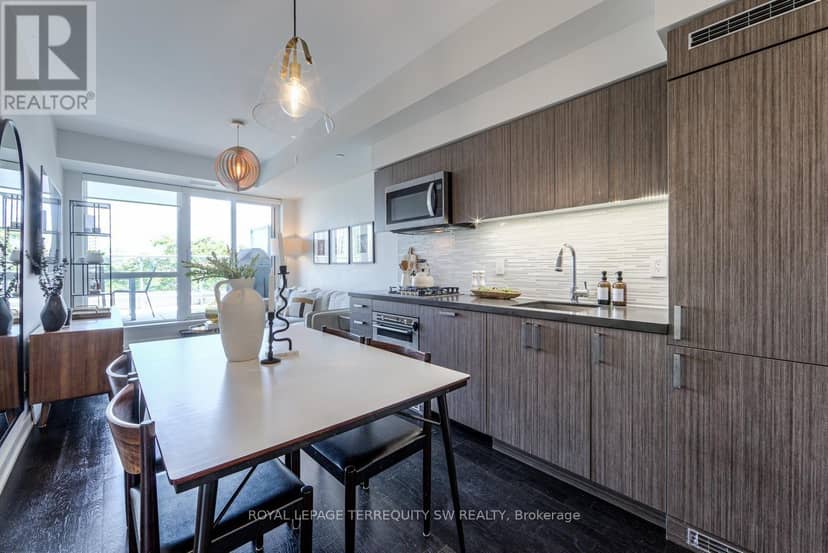 510 - 501 St. Clair Avenue W, Toronto, photo 3