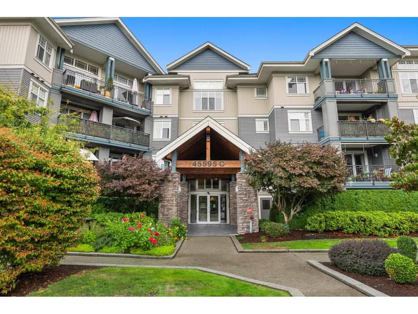 105C 45595 TAMIHI WAY, Garrison Crossing, Chilliwack
