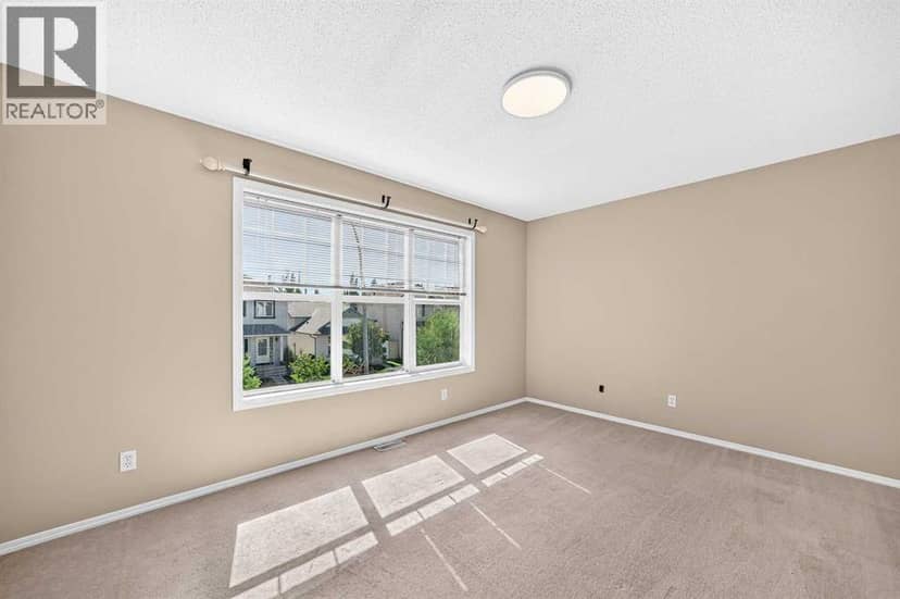 22 Cramond Crescent SE — photo 21 of 40