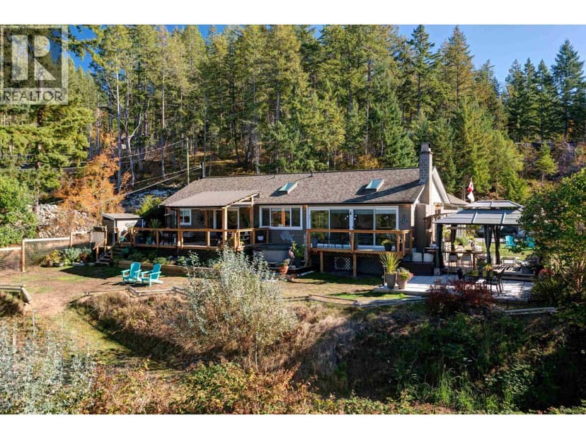 4517 POLLOCK ROAD, Pender Harbour