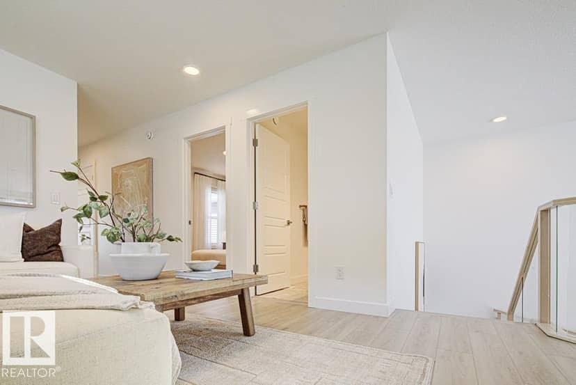 1655 9 ST NW — photo 33 of 40