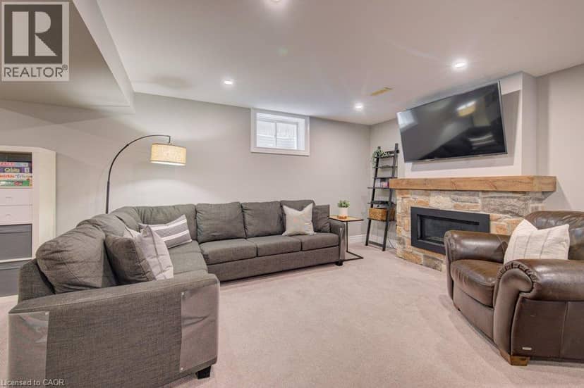 424 SAUVE Crescent — photo 36 of 40