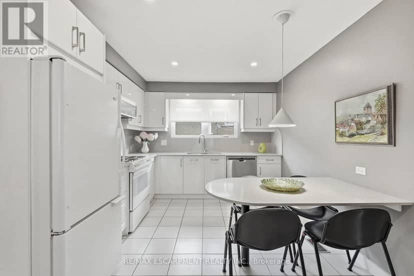 36 Algonquin Court — photo 10 of 40