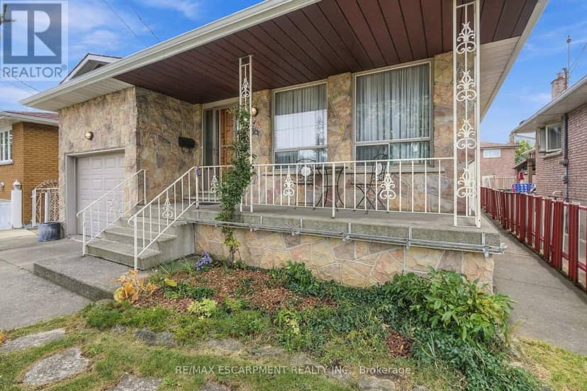 36 Algonquin Court — photo 2 of 40