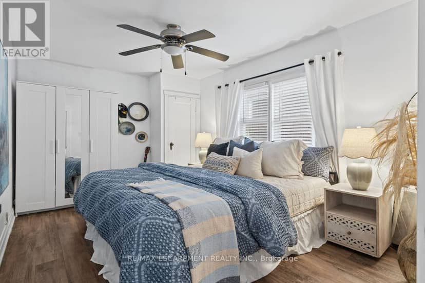 202 Huxley Avenue S — photo 20 of 40