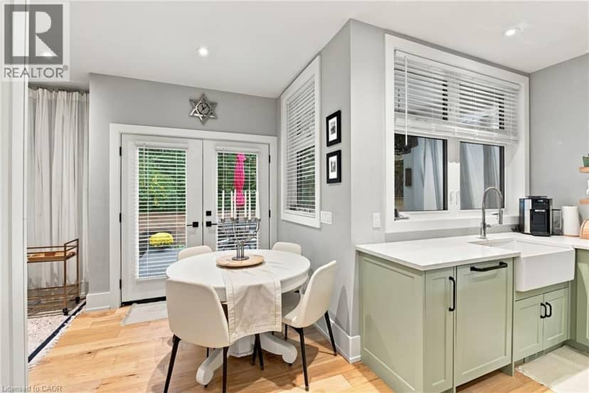 11 WILBERFORCE Avenue — photo 16 of 40