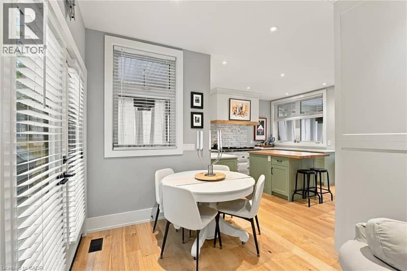 11 WILBERFORCE Avenue — photo 17 of 40