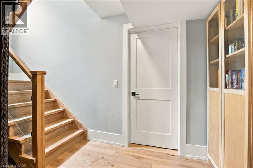 11 WILBERFORCE Avenue — photo 33 of 40