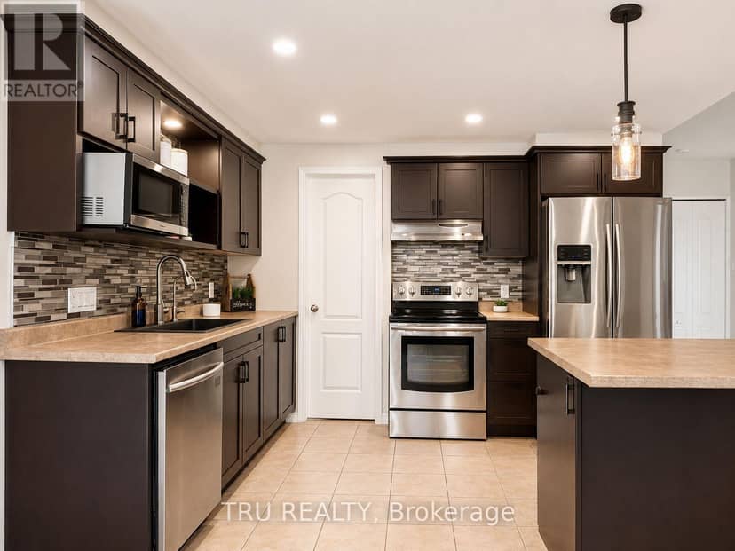 2315 Laval Street — photo 7 of 34