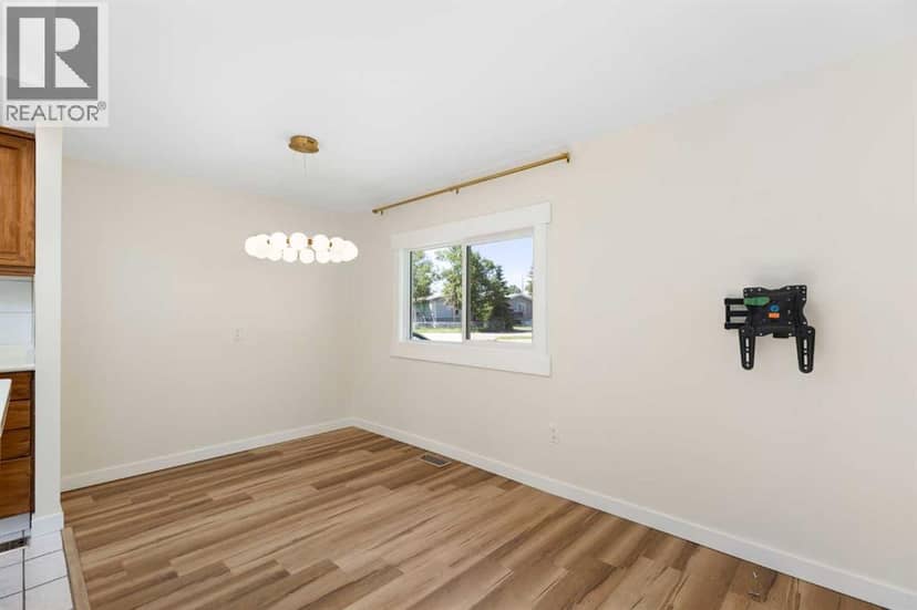10, 9090 24 Street SE — photo 18 of 40