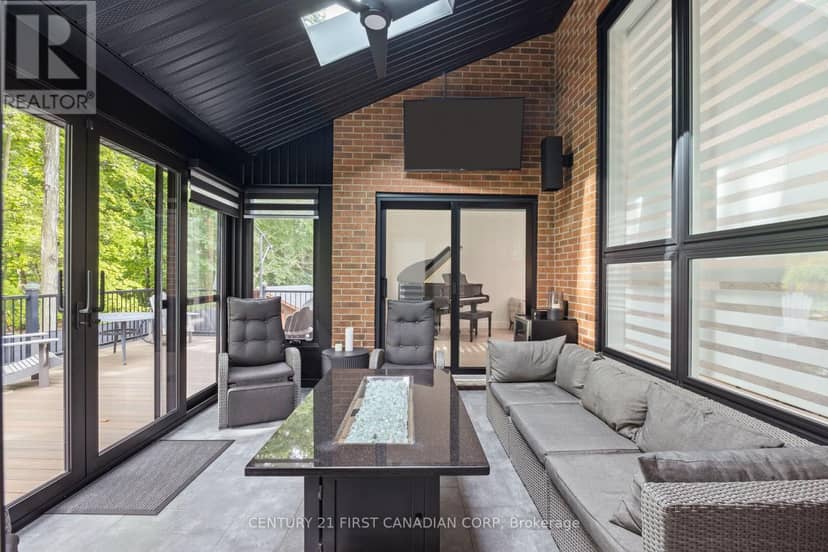 28 Lindbrook Court — photo 18 of 40