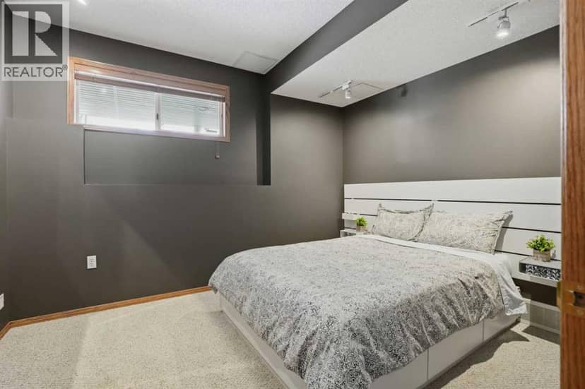 131 Edgebrook Circle NW — photo 38 of 40
