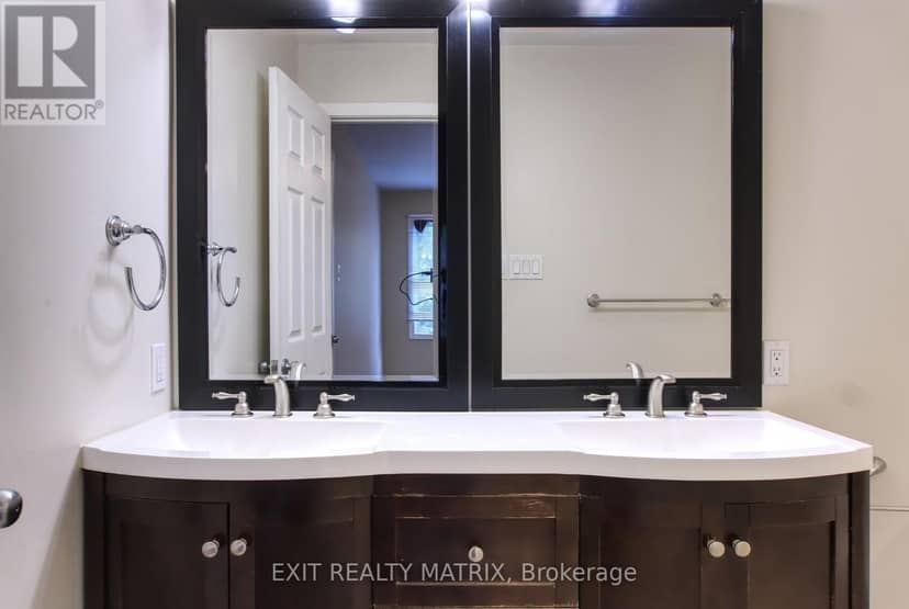 1557 Belcourt Boulevard — photo 19 of 40