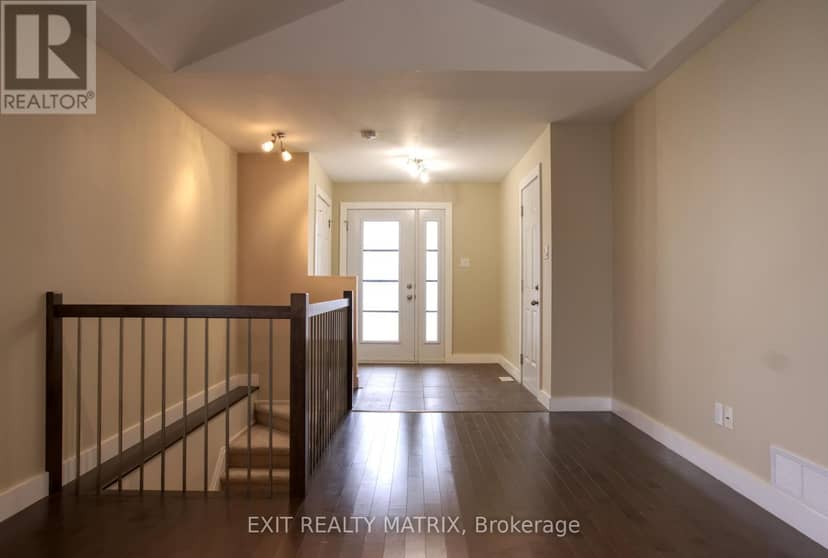 1557 Belcourt Boulevard, Ottawa, photo 2