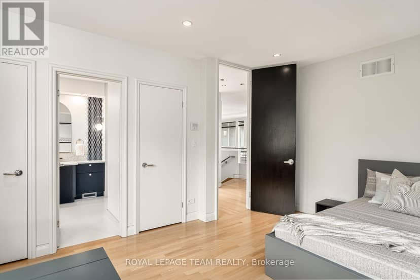 725 Manor Avenue — photo 27 of 40