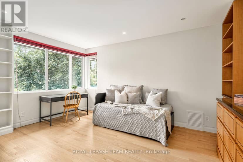 725 Manor Avenue — photo 29 of 40