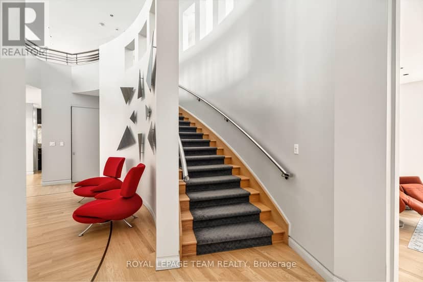 725 Manor Avenue — photo 33 of 40