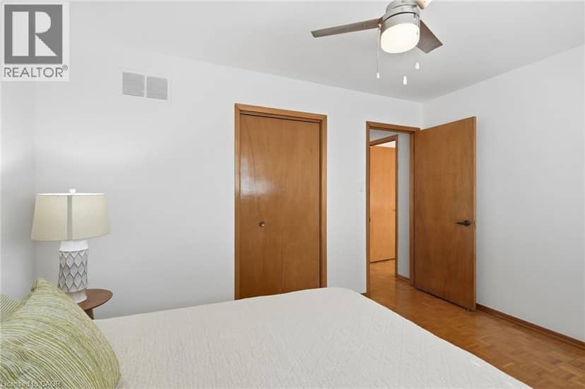 36 ALGONQUIN Court — photo 17 of 40