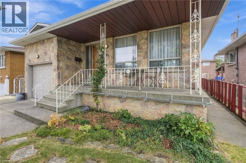36 ALGONQUIN Court — photo 2 of 40