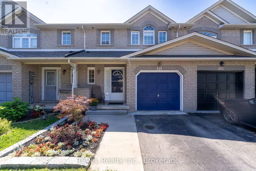 11 Elderberry Avenue, Grimsby, photo 3
