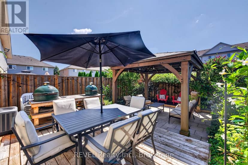 11 Elderberry Avenue — photo 33 of 40