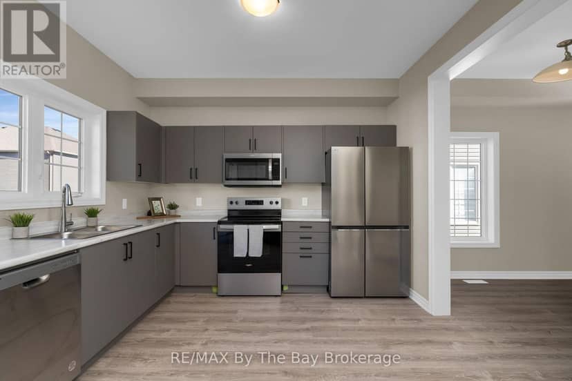 214 Cubitt Street — photo 10 of 33