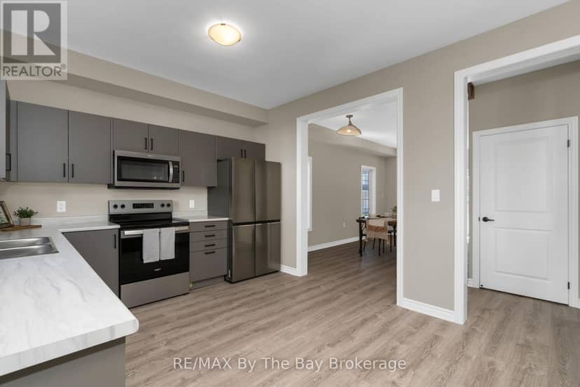214 Cubitt Street — photo 11 of 33