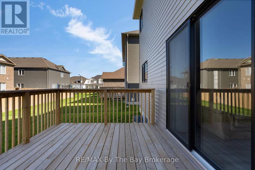 214 Cubitt Street — photo 30 of 33