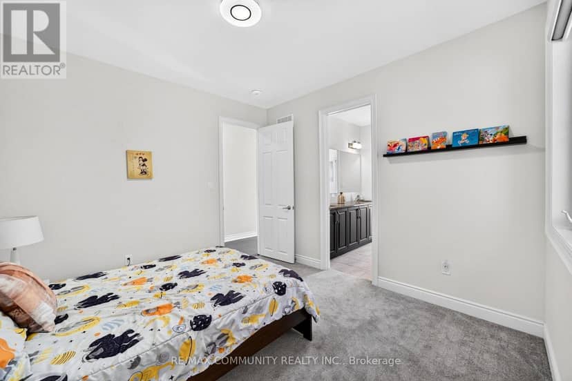 144 Auckland Drive — photo 34 of 40
