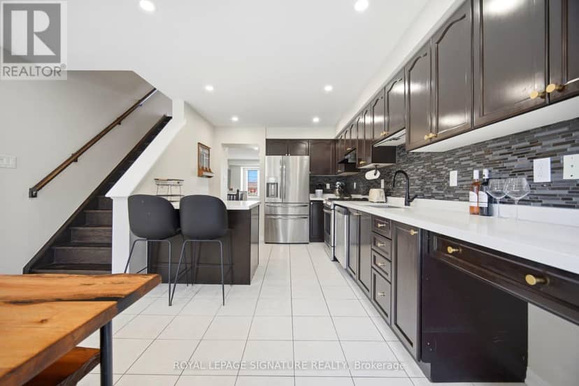 22 - 6020 Derry Road — photo 15 of 40