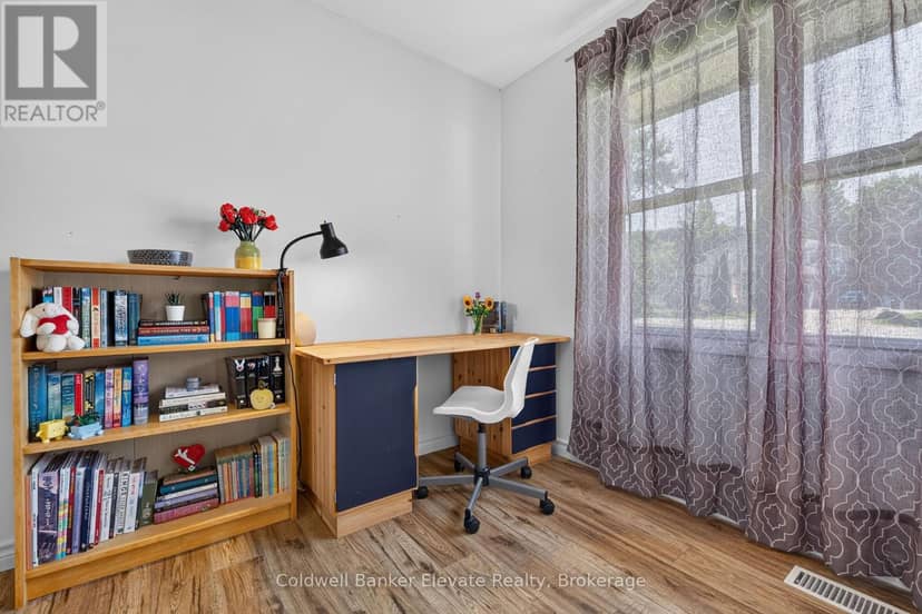 81 Tremaine Road — photo 21 of 40