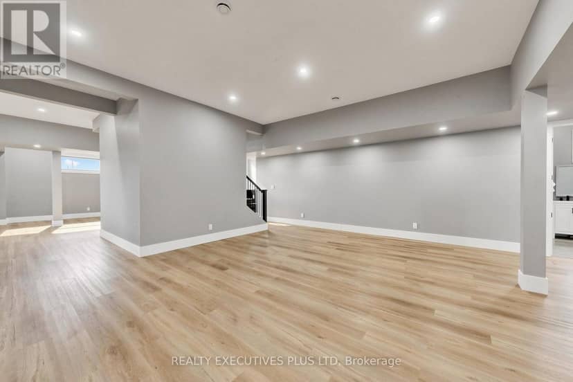 16 Cambray Road — photo 31 of 40