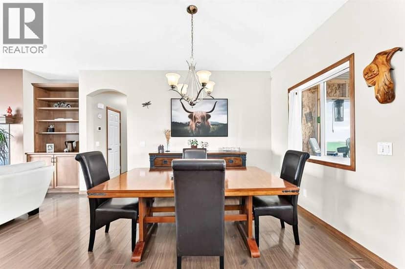 320016 402 Avenue E — photo 18 of 40