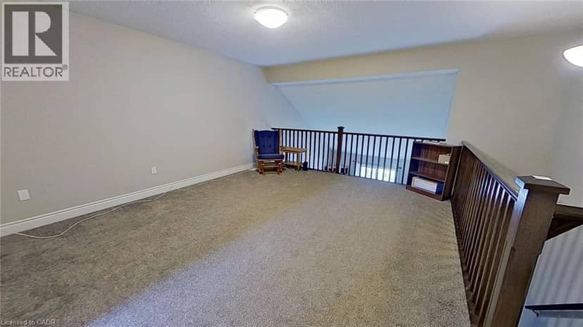 1 CHAMBERLAIN Avenue Unit# 5 — photo 14 of 26