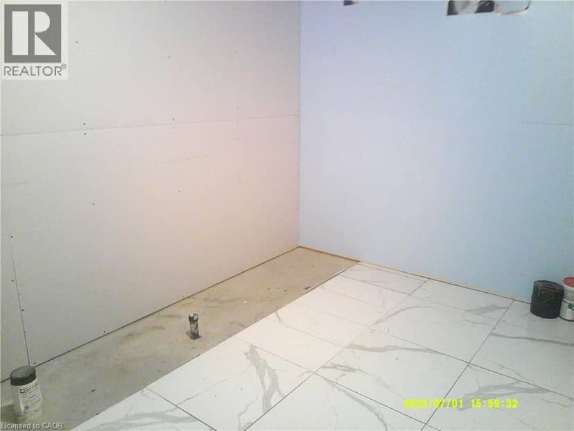 1 CHAMBERLAIN Avenue Unit# 5 — photo 25 of 26