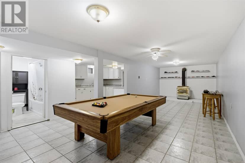 371 Doncaster RD — photo 19 of 40