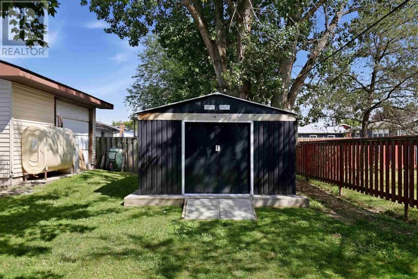 371 Doncaster RD — photo 38 of 40
