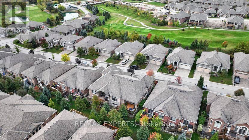 15 - 19 Westmount Drive — photo 35 of 35