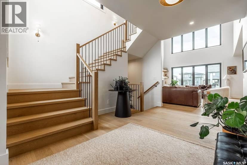 656 Pepper BEND — photo 4 of 40