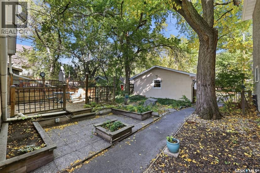 2917 Robinson STREET — photo 27 of 35