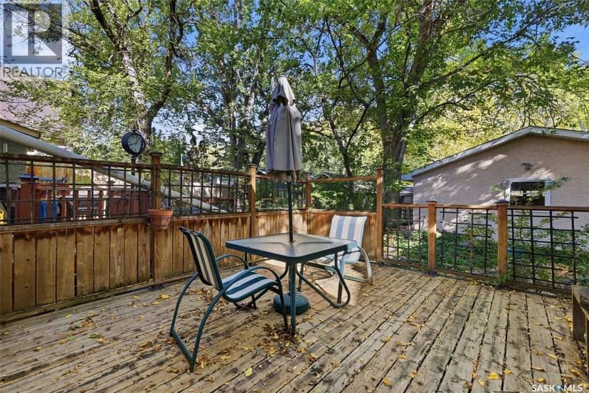 2917 Robinson STREET — photo 29 of 35